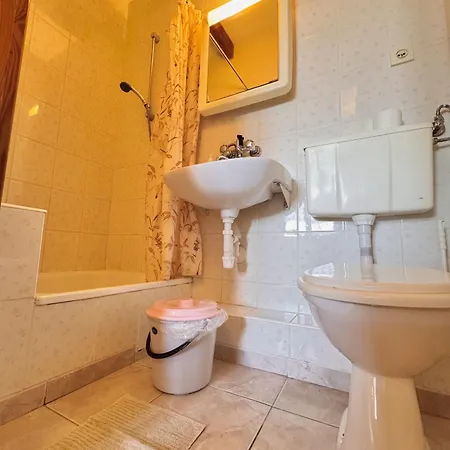 Camino Bed & Breakfast